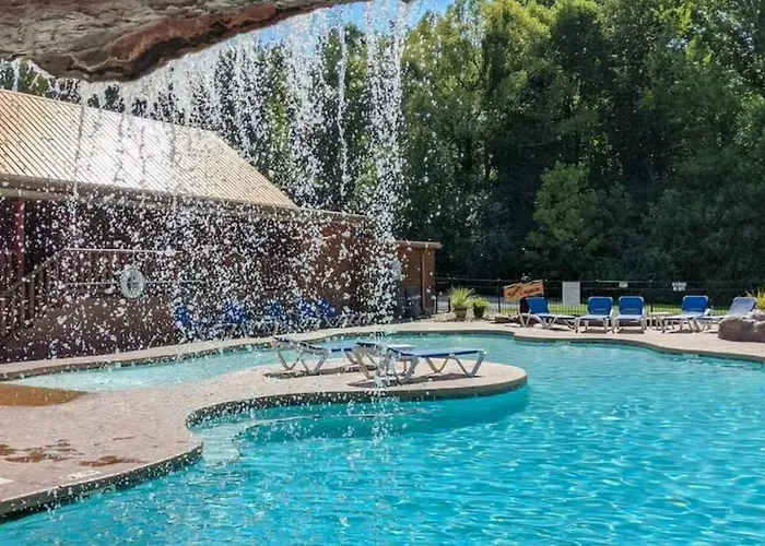 Luxury 4Br Cabin In Gatlinburg With Views Hot Tub With Private Deck Game Room Most Popular Coffee Bar Perfect For Family Getaway Tennis Courts Infant Crib And Karaoke System
